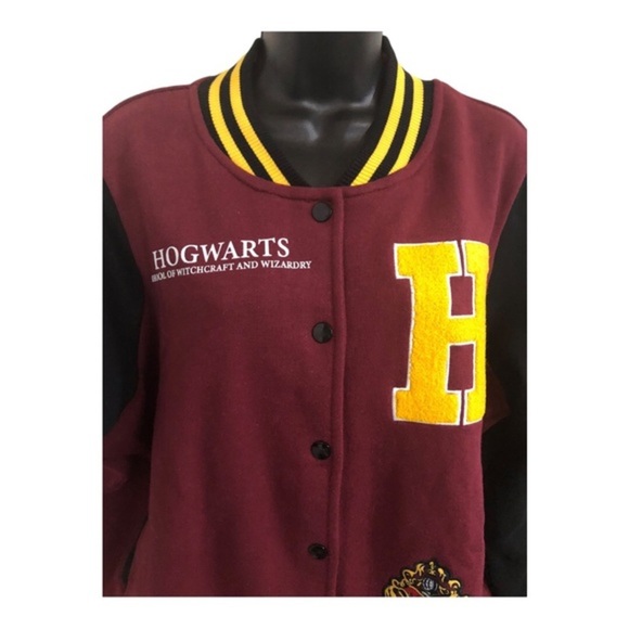 Harry Potter Hogwarts school of witchcraft and wizardry football jacket size XL - Picture 6 of 15